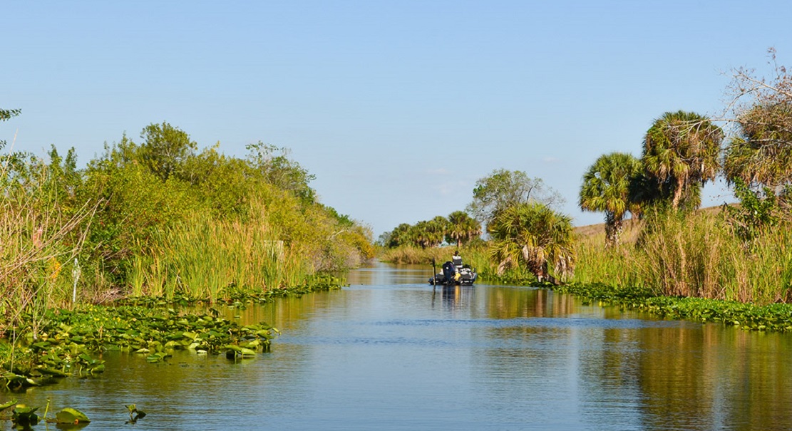 Lot For Sale Viking Okeechobee FL 1.250 acres, ATV, Camping, Fully